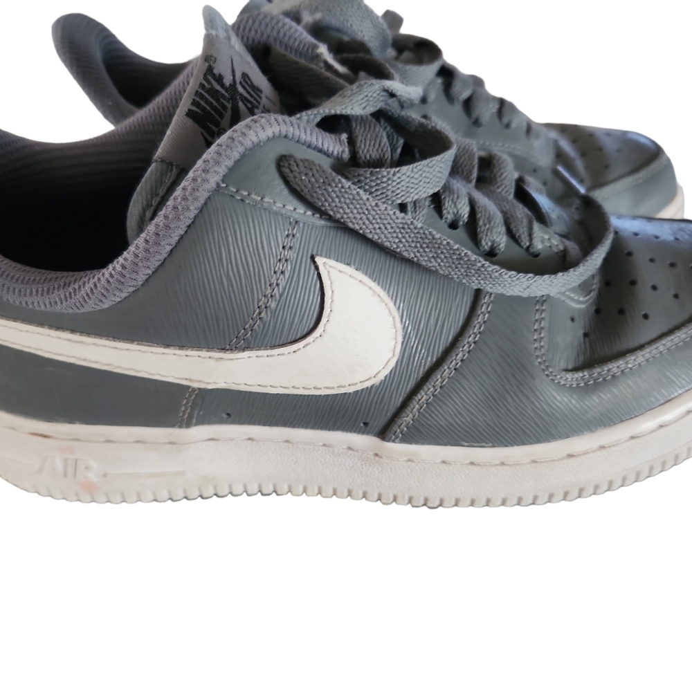 Nike Air Force 1 grey